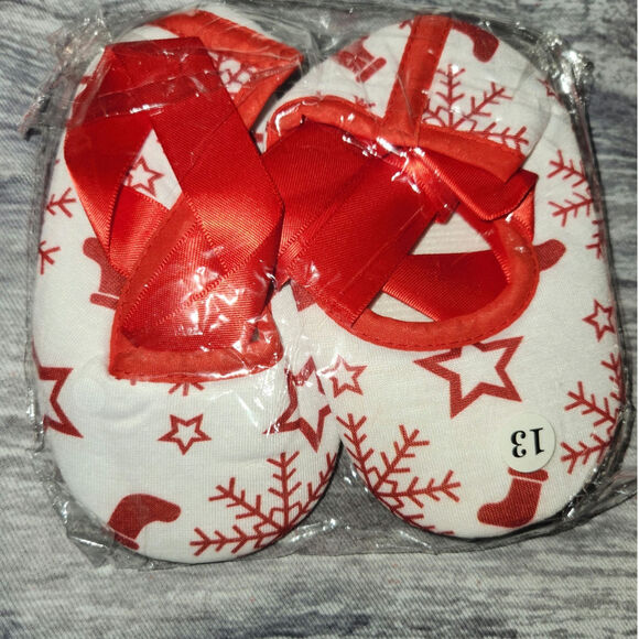 My 1st Christmas Holiday Party Red Snowflake 4 Piece Outfit Size 12-18 months - Picture 2 of 9